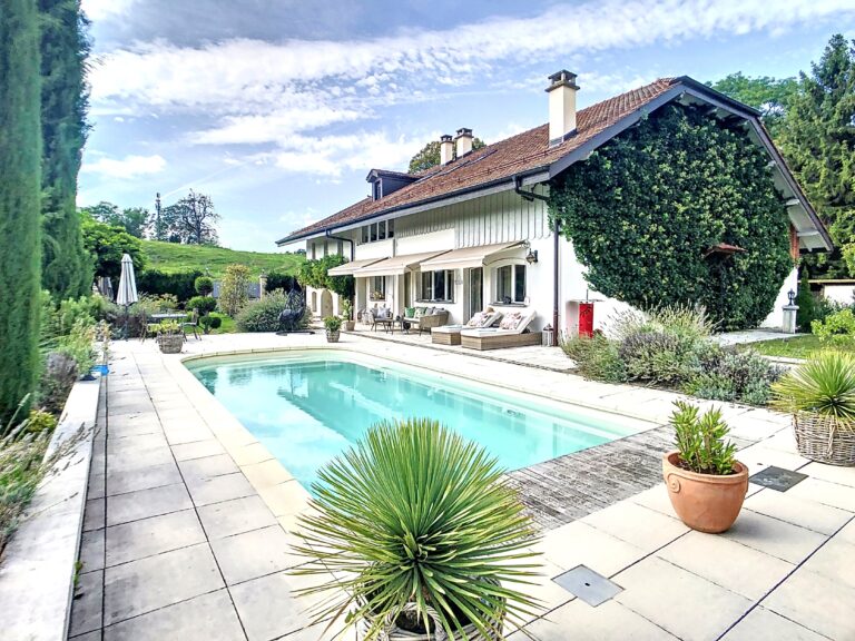 Magnifique villa de 7 pièces avec piscine