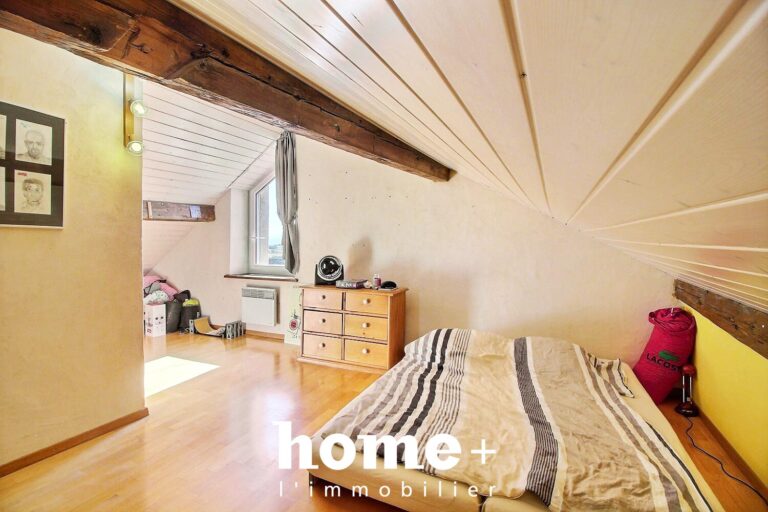 Aubonne – Duplex avec beaucoup de cachet et charmante terrasse