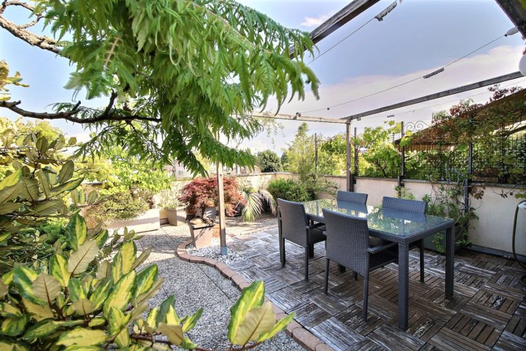 Nyon – Duplex en attique de 4.5 pièces avec belle terrasse