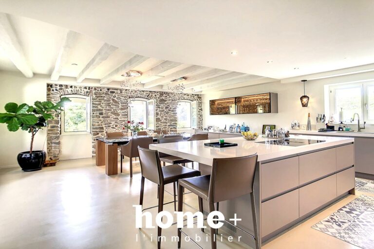 Magnifique propriété individuelle de 7 pièces