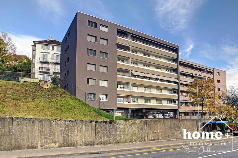 Appartement de 3,5 pièces avec vue dégagée et potentiel