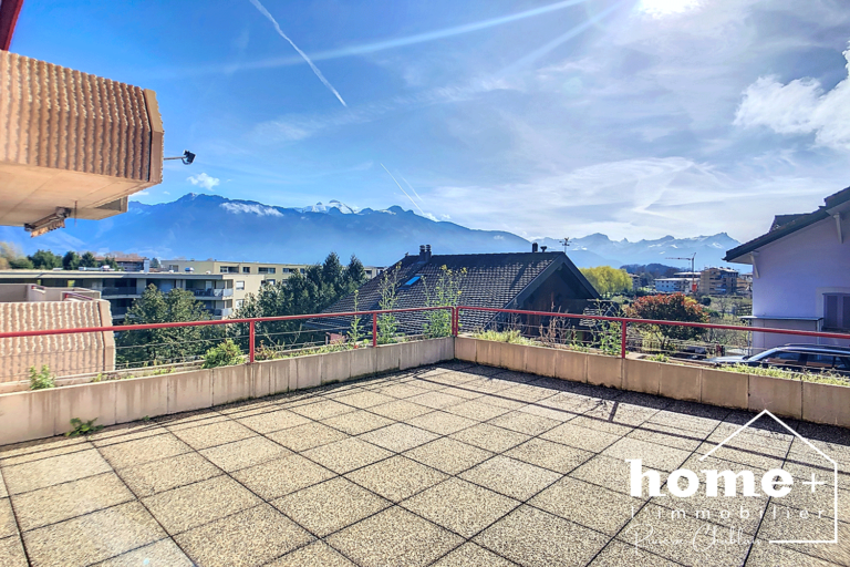 Magnifique appartement traversant de 4,5 pièces avec vue lac