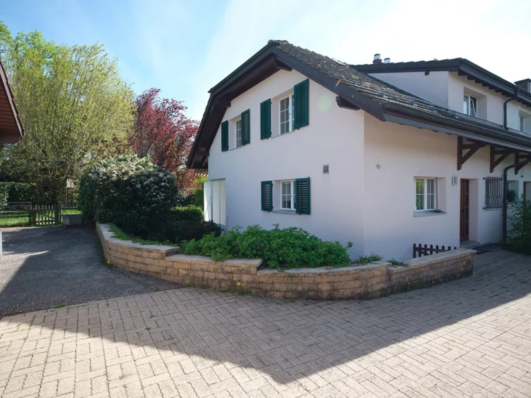 Allaman – Jolie maison jumelle proche du lac