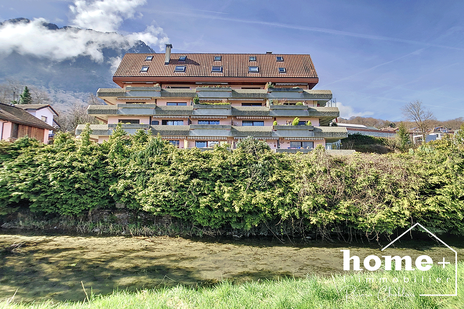 Magnifique appartement traversant de 4,5 pièces avec vue lac