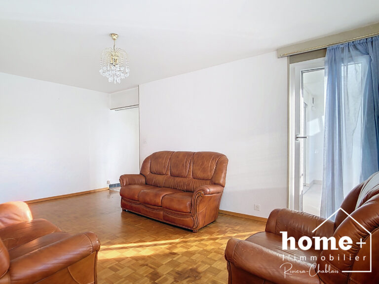 Appartement de 3,5 pièces avec vue dégagée et potentiel