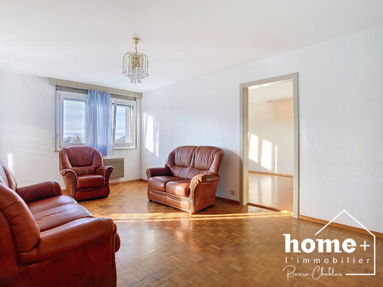 Appartement de 3,5 pièces avec vue dégagée et potentiel