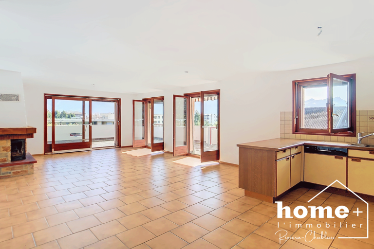 Magnifique appartement traversant de 4,5 pièces avec vue lac