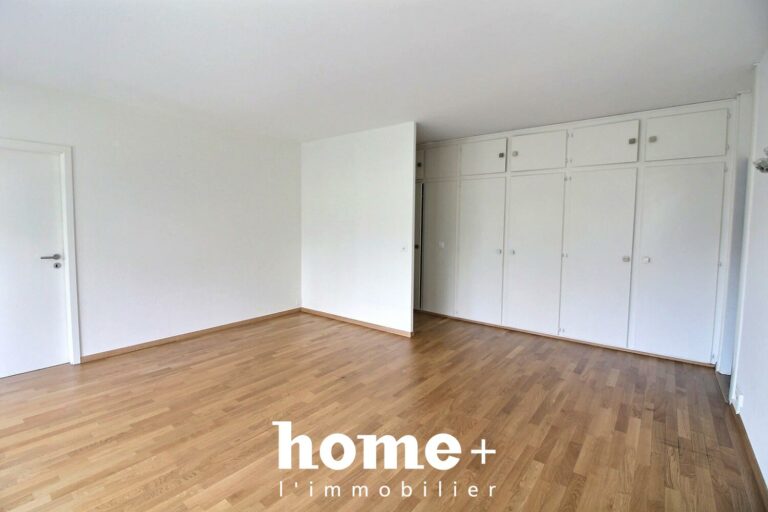 Joli appartement de 2.5 pièces avec 3 balcons