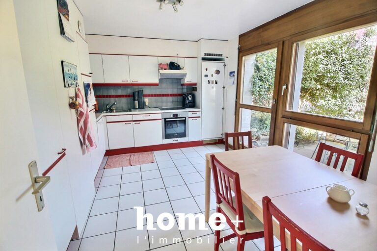 Belle villa contiguë de 7 pièces
