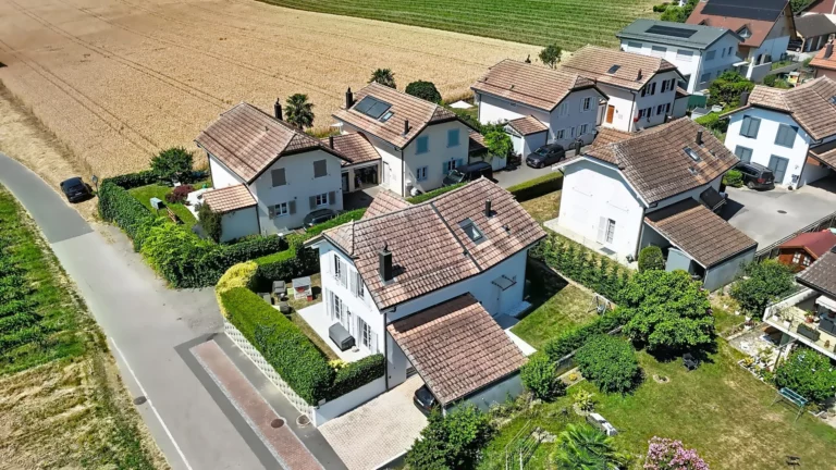 Luins – Maison individuelle en bordure de zone agricole
