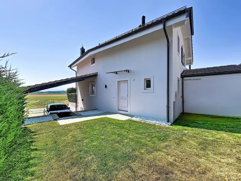 Luins – Maison individuelle en bordure de zone agricole