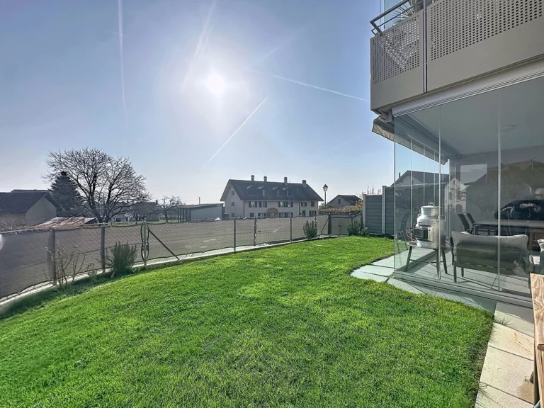 Gollion – Magnifique appartement avec véranda et jardin
